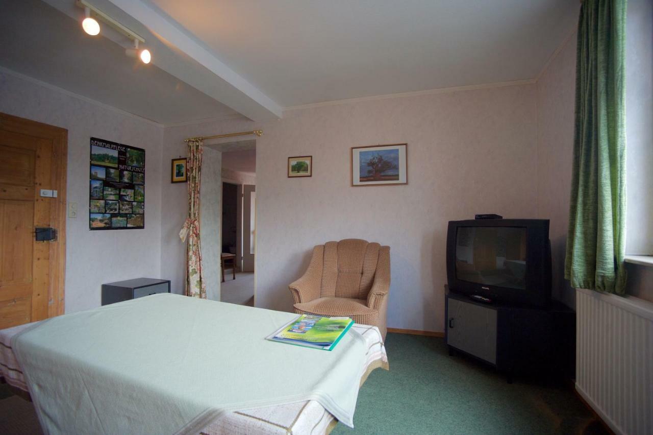 Pension Altes Pfarrhaus Helmarshausen Exterior photo