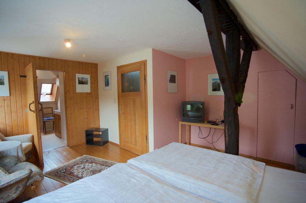 Pension Altes Pfarrhaus Helmarshausen Exterior photo