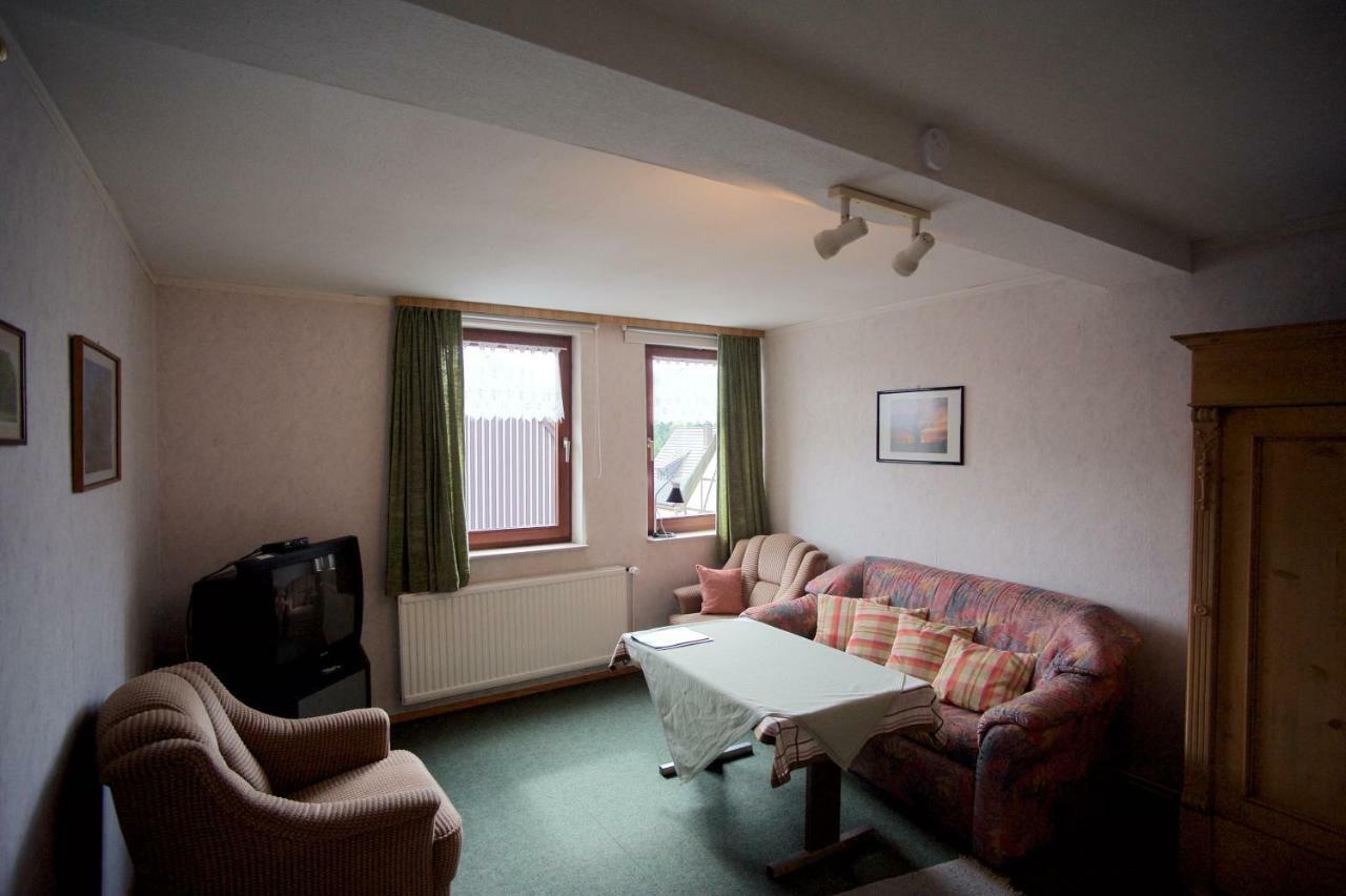 Pension Altes Pfarrhaus Helmarshausen Exterior photo